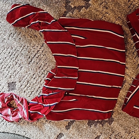 Abercrombie and Fitch 2pc set - Picture 3 of 4